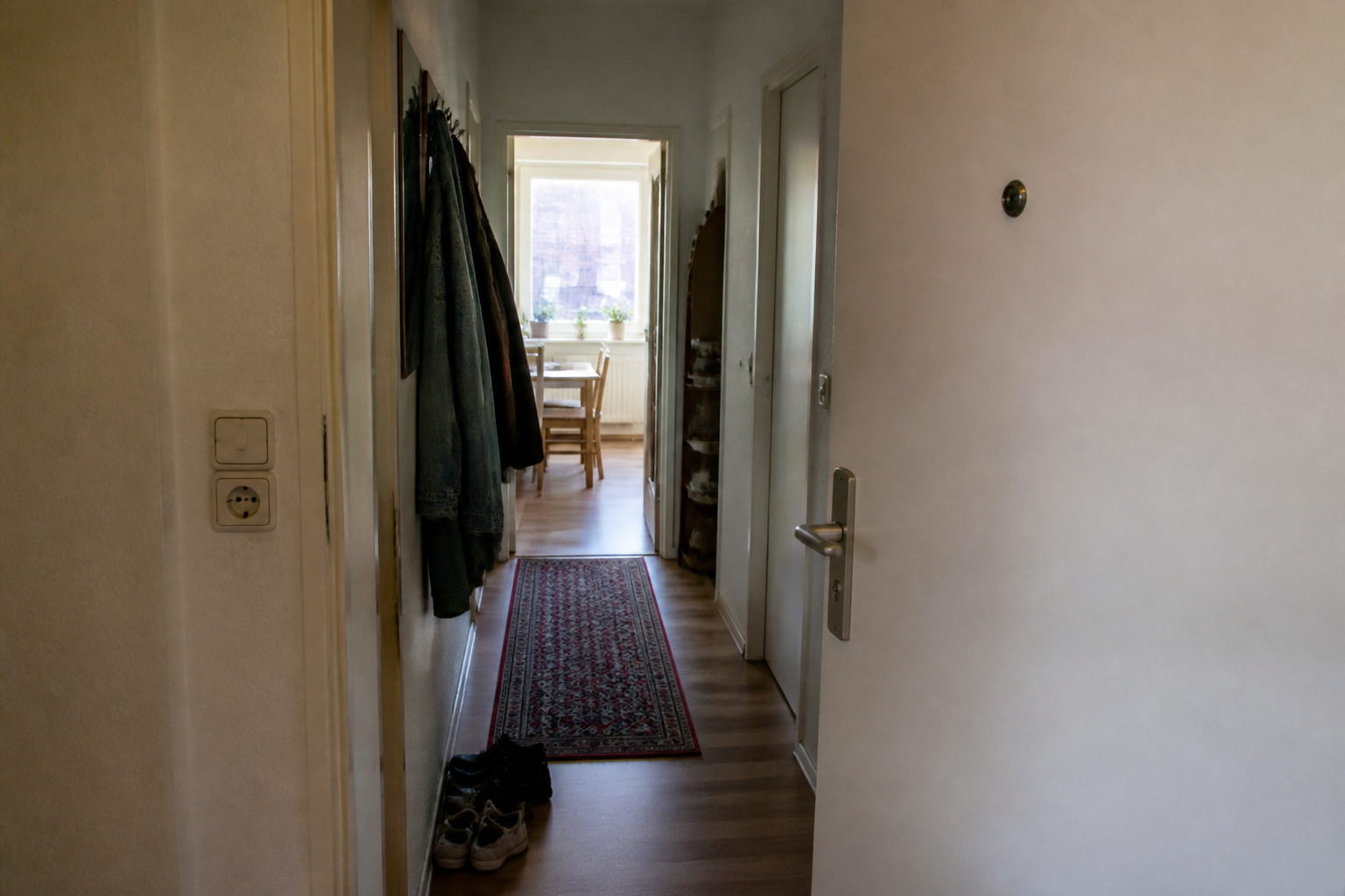 Geöffnete Wohnungstür nach erfolgreicher Türöffnung